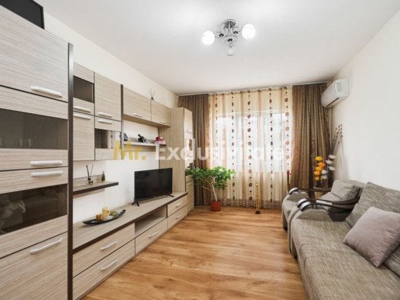 Apartament Mioveni , etajul 2 , decomandat !