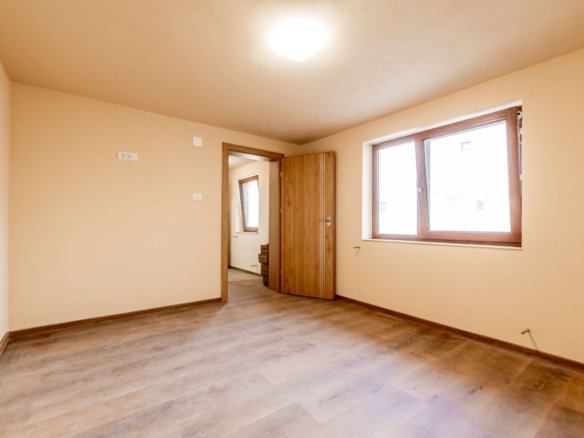 Casă individuală în Aradul Nou zona Tabacovici, pe strada Petalelor