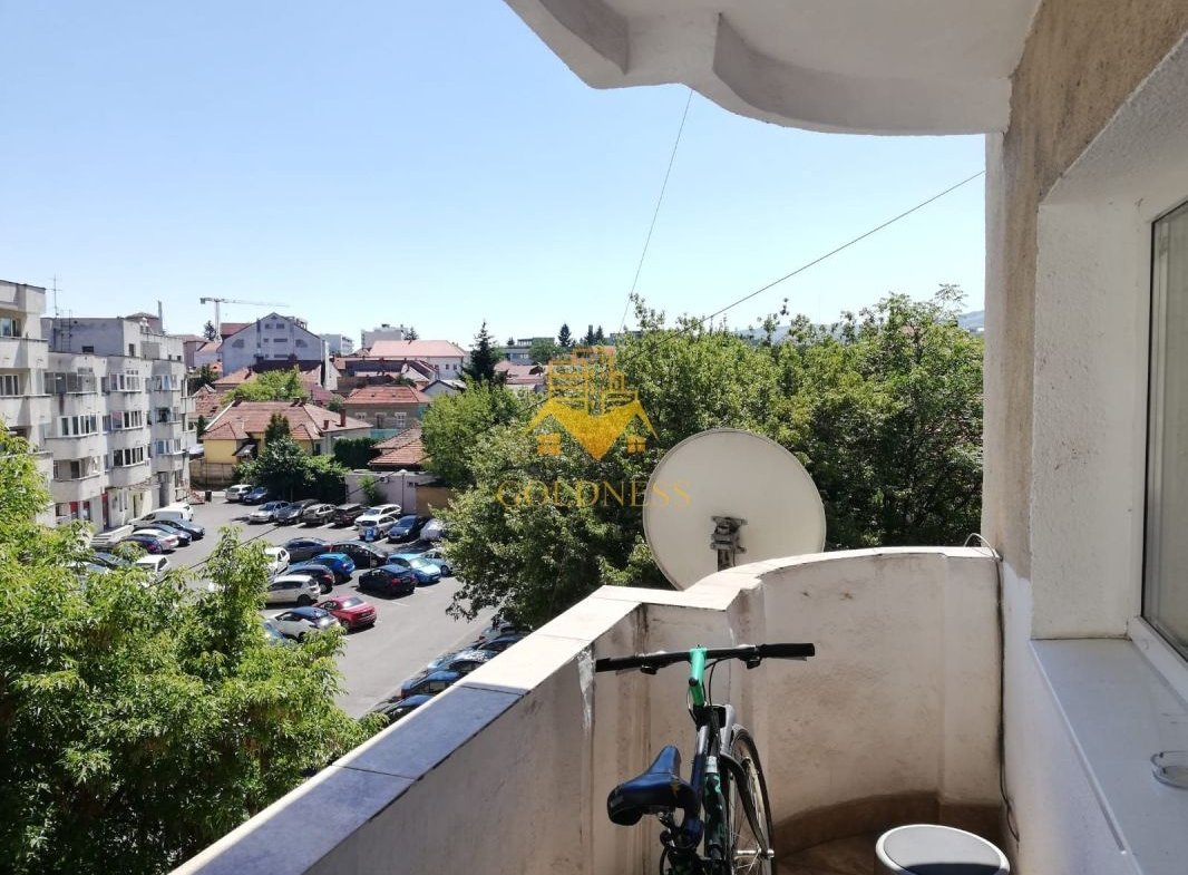3 camere, decomandate, mobilat complet, Zona Avram Iancu, Cipariu