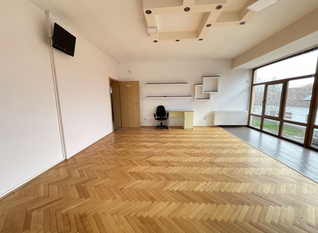 Pretabila pentru azil de batrani,clinica,gradinita