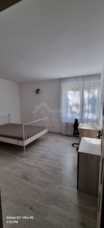 Inchiriere apartament 3 camere 7 noiembrie.For rent 2 bedrooms,1 living room,2 bathrooms apartment near UMFST