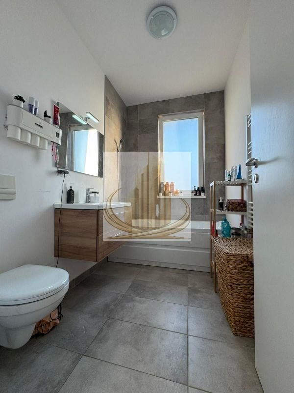 af148d08a3a9447bbad0a703917196b3 Apartament de lux cu 3 camere si 2 locuri de parcare✨