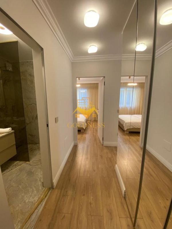 b84063960068483eab4b662570b79e04 2 camere cu gradina proprie Central. Bloc 2021. Zona UBB Drept!