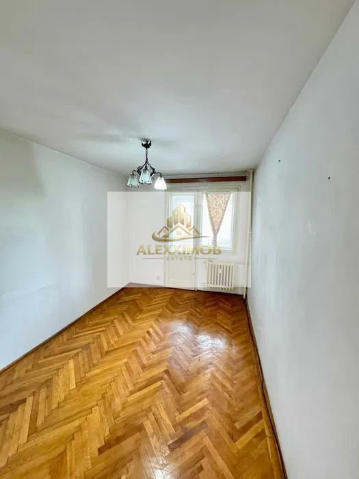 Apartament 3 Camere de Vanzare – 70 mp – Bd. Alexandru Obregia