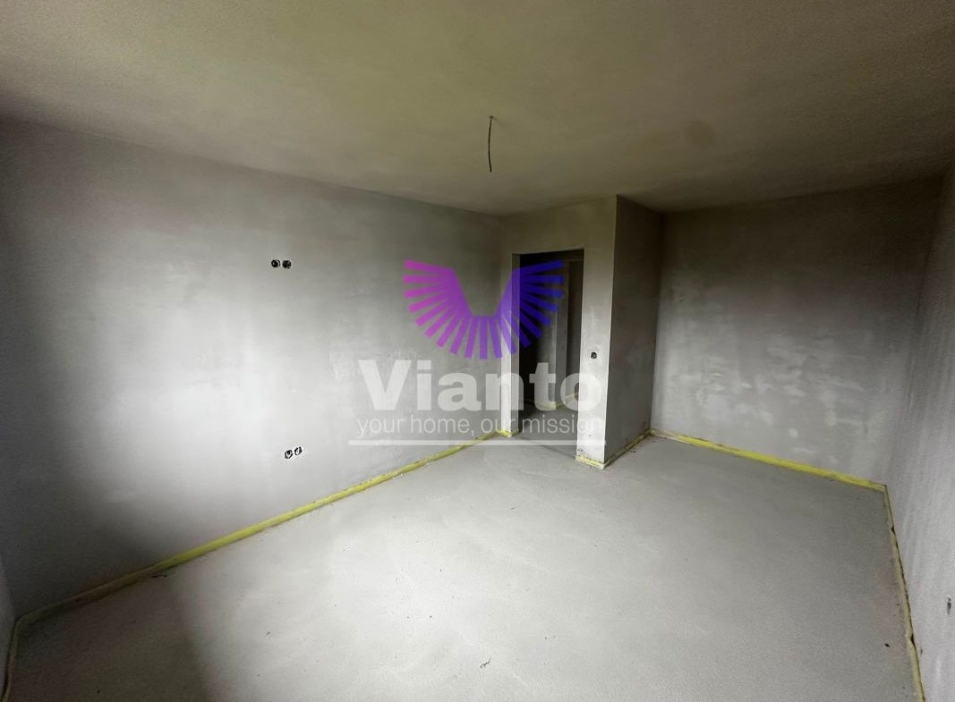 Casa Individuala cu 4 Camere 210mpu si Teren 727mp in Cisnadie