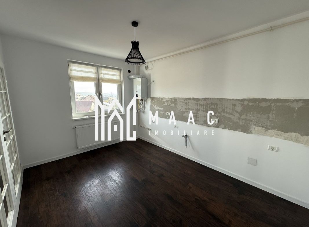 Apartament 3 camere | 150 MP | Balcon | La cheie | 2 Parcari