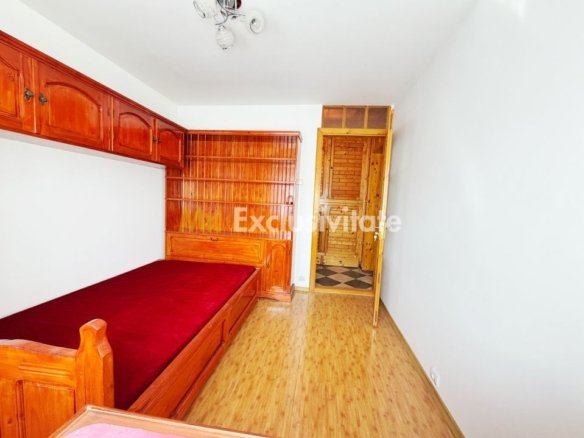 Apartament 3 camere decomandat + mansarda Curtea de Arges – Ivancea