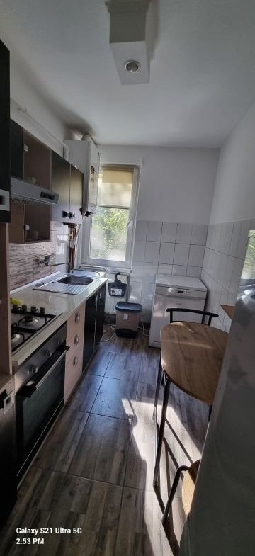Inchiriere apartament 3 camere 7 noiembrie.For rent 2 bedrooms,1 living room,2 bathrooms apartment near UMFST