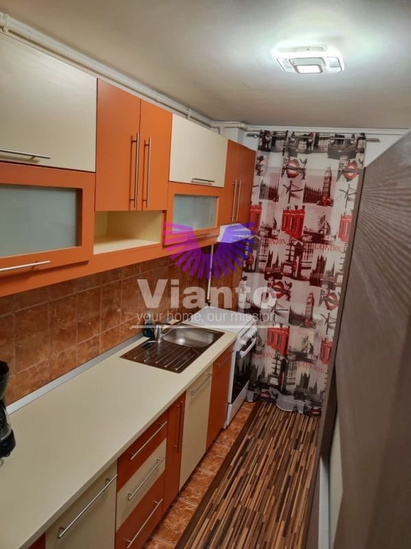 dbc277363fe541db9b6c1ca3d7ed9a27 Închiriez apartament 3 camere