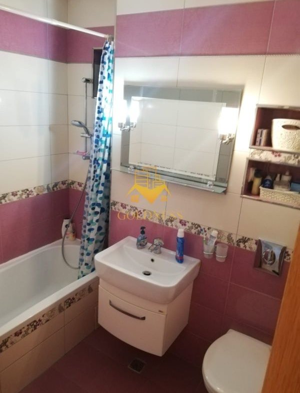 3 camere, decomandate, mobilat complet, Zona Avram Iancu, Cipariu