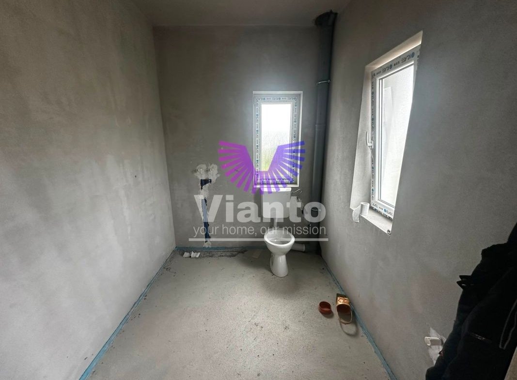 Casa Individuala cu 4 Camere 210mpu si Teren 727mp in Cisnadie