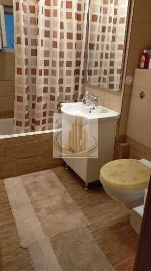 Proprietar vand apartament cu 2 camere