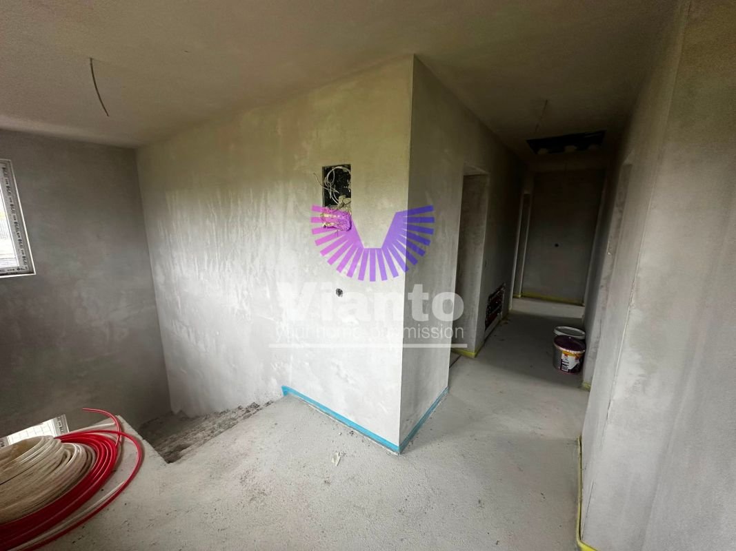 fc6ef8d5a51c42adaff950782c89b5f0 Casa Individuala cu 4 Camere 210mpu si Teren 727mp in Cisnadie