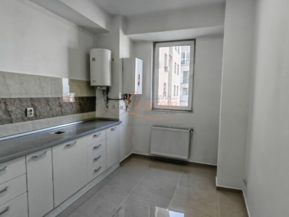 Spatiu de birou Centrul Civic  str Mihail Kogalniceanu, 495 euro