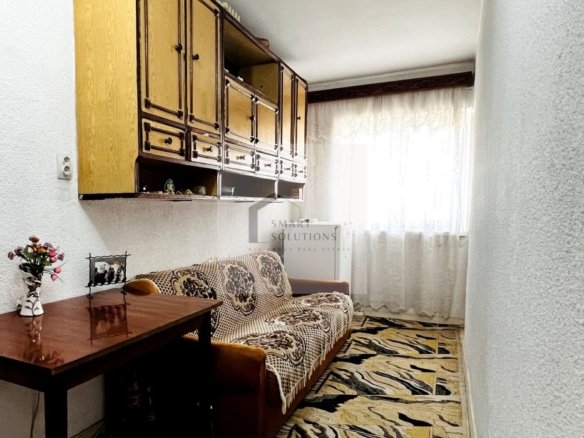 Apartament 2 camere, 59 mp, două balcoane, in centrul orașului Săveni