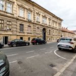 Apartament 2 camere Str. Lucian Blaga, clădire în renovare completa