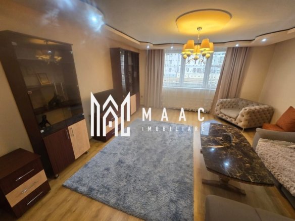 Casa de vanzare 2 apartamente separate garaj si curte zona piata Cluj