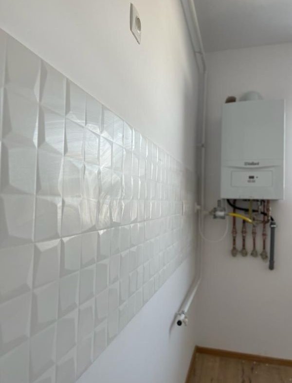 Vanzare apartament nou 2 camere Intabulat nou nelocuit  zona Tractorul