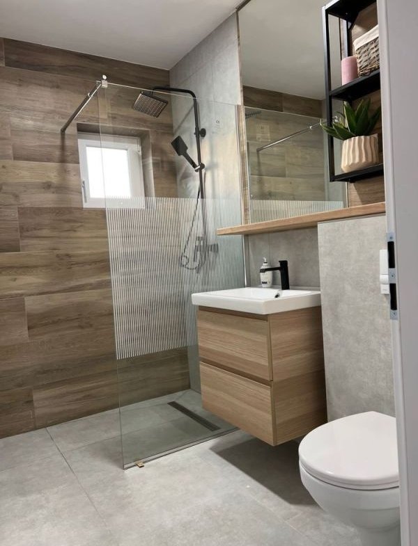 Casa Dumbravita cu 4 dormitoare si teren de 350mp