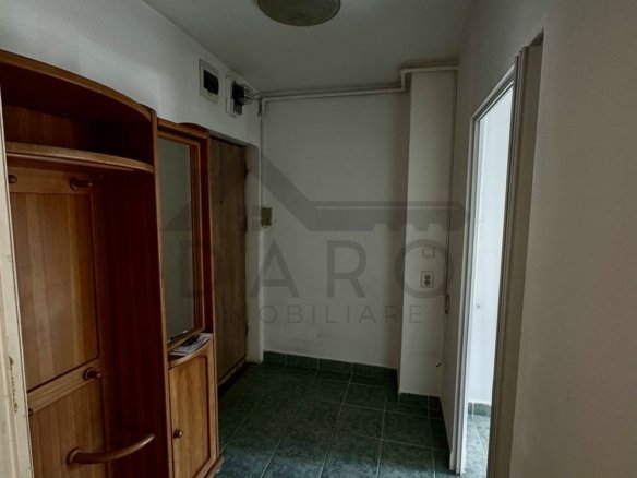 Apartamet 2 camere Aleea Mica etaj 1/3