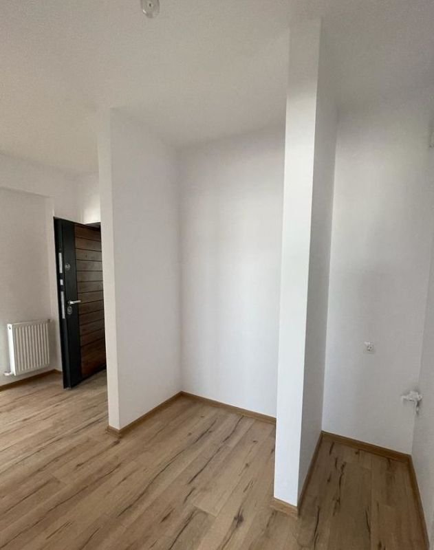 Vanzare apartament nou 2 camere Intabulat nou nelocuit  zona Tractorul