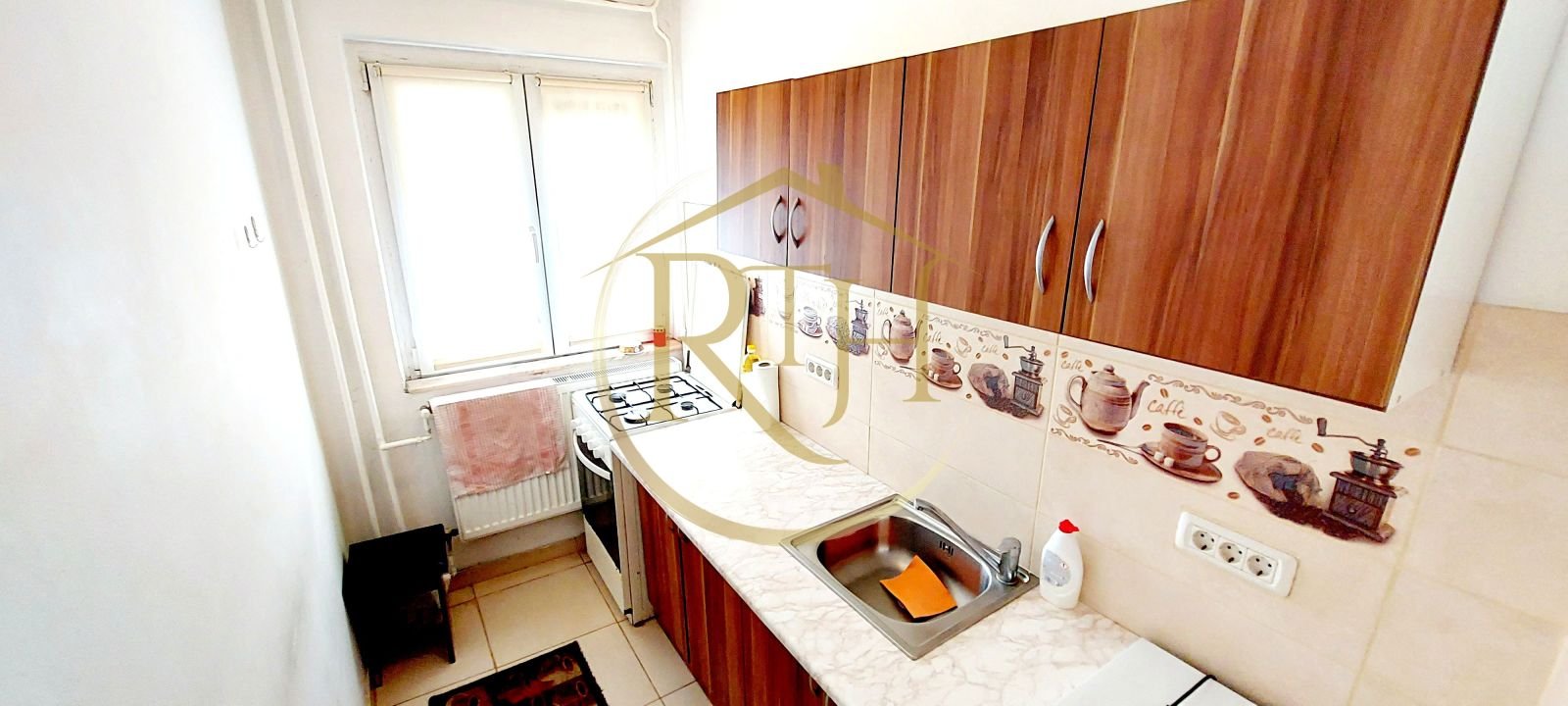 Oferim spre inchiriere, apartament cu 2 camere decomandat, Complex