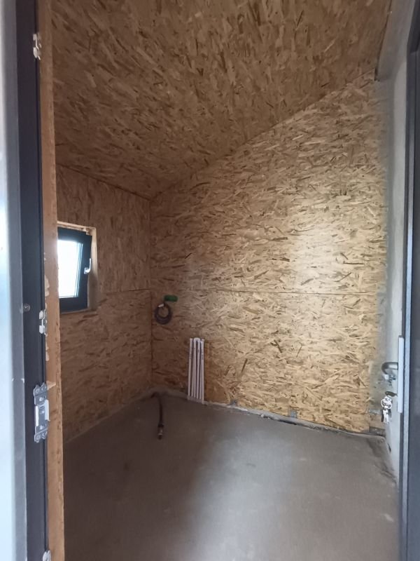 259861c2e0bf449f9aa39d27a6408c95 Jumătate de duplex cu interior la gri de vânzare în Giarmata Vii