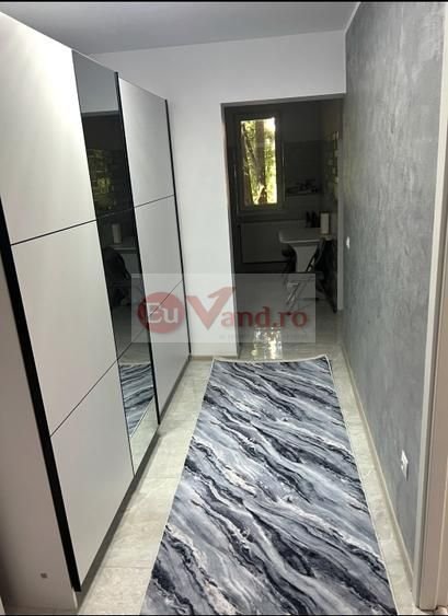 De închiriat apartament cu 2 camere în Micro 17, etaj 2, 450 euro
