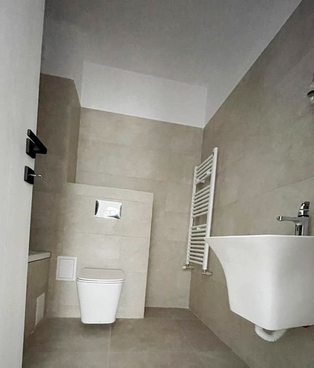 Vanzare apartament nou 2 camere Intabulat nou nelocuit  zona Tractorul