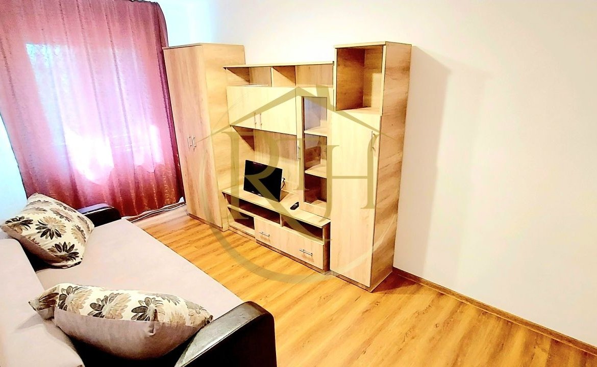 Oferim spre inchiriere, apartament cu 2 camere decomandat, Complex