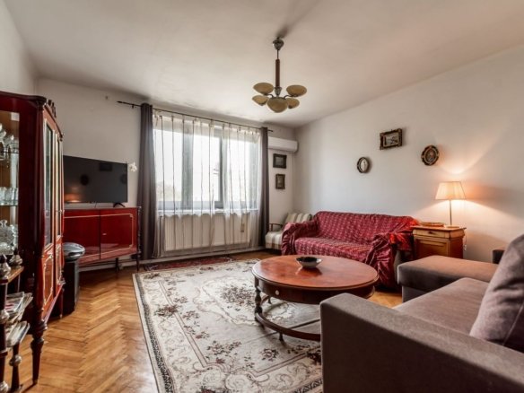 Apartament 2 camere, la etajul 2, B-dul Vasile Milea