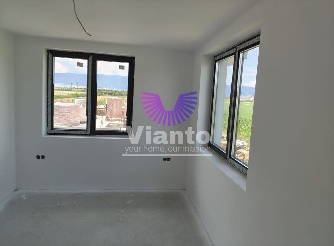 Casa 4 Camere 130mpu, 310 – Cristian