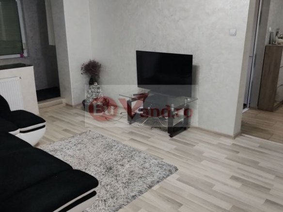 APARTAMENT 3 CAMERE – MICRO 17 – RENOVAT – ETAJ 3/4 – 64 MP