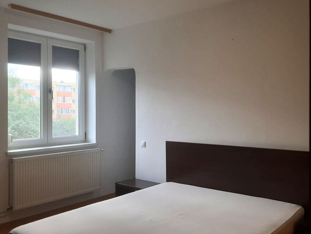 Apartament Renovat 2 Camere + Boxă 7 MP  Vedere Superbă spre Tâmpa