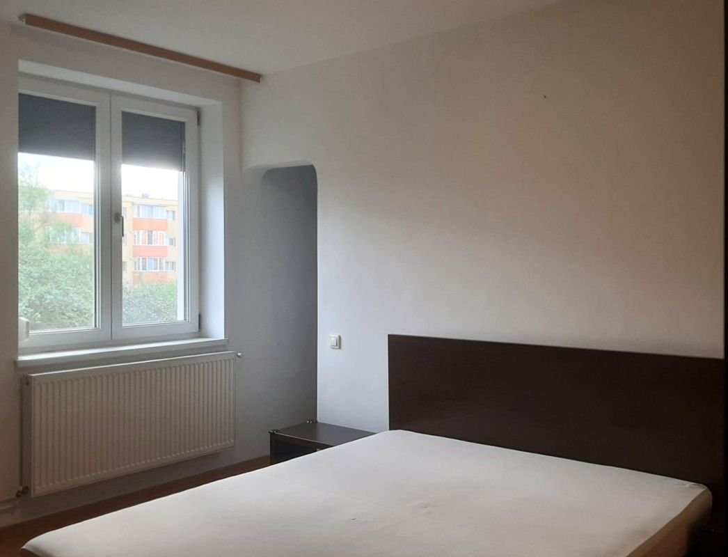 Apartament Renovat 2 Camere + Boxă 7 MP  Vedere Superbă spre Tâmpa