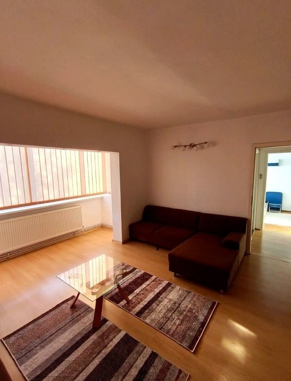 Apartament cu 2 camere, 55 mp, centrală proprie și aer condiționat