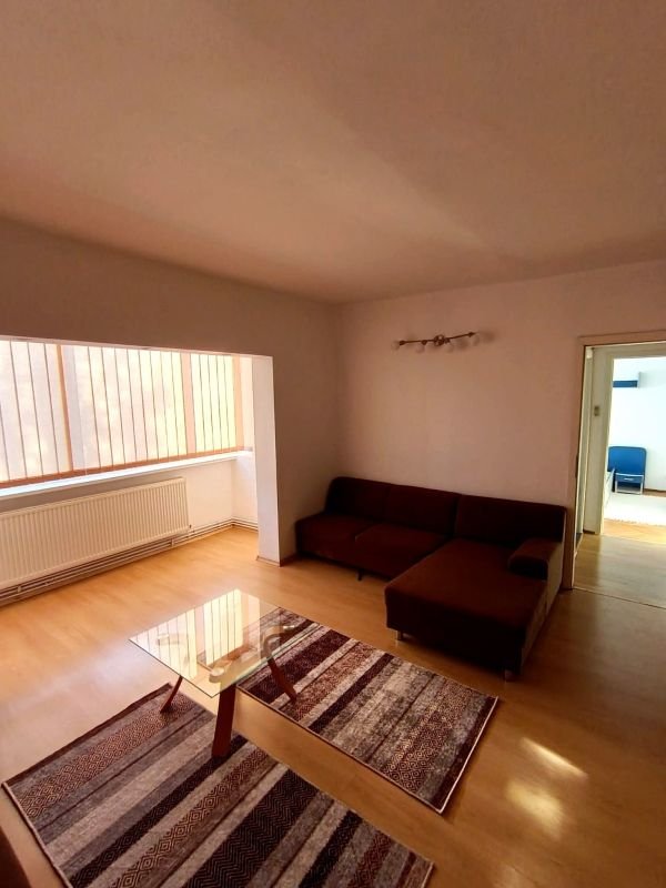 51b76c2a127549988806e01d02d022aa Apartament cu 2 camere, 55 mp, centrală proprie și aer condiționat
