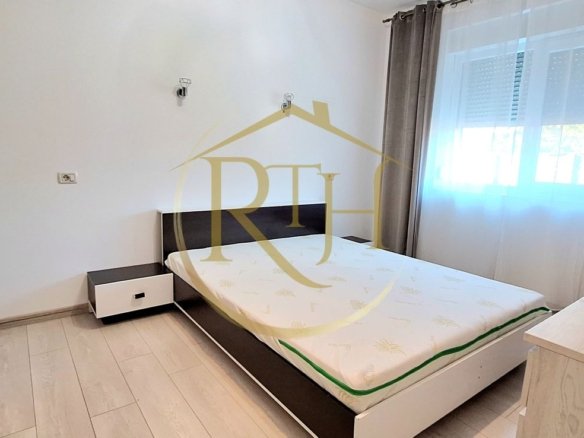 Apartament de inchiriat, 2 camere, Giroc zona centrala, langa Scoala