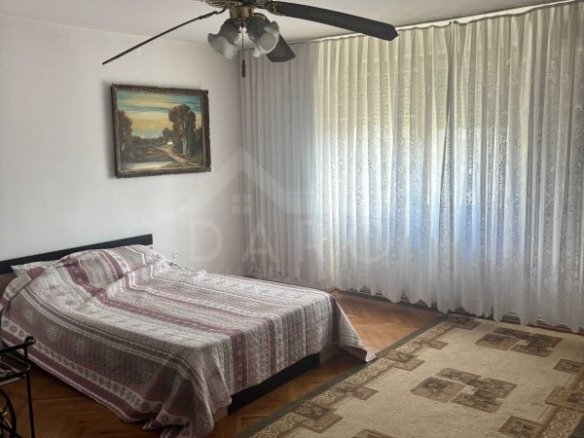 Apartament 3 Camere de Vanzare -90mp- Zona Pandurilor/ EON