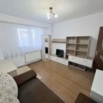De inchiriat apartament cu 2 camere, zona Spitalul judetean, et. 2, 450 E