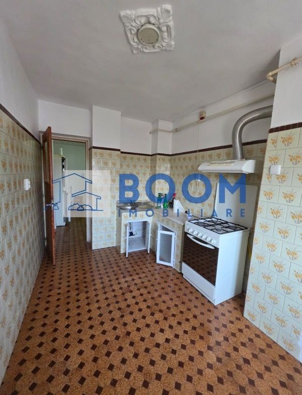 Apartament 3 camere | Centrala proprie | Proiect lift aprobat