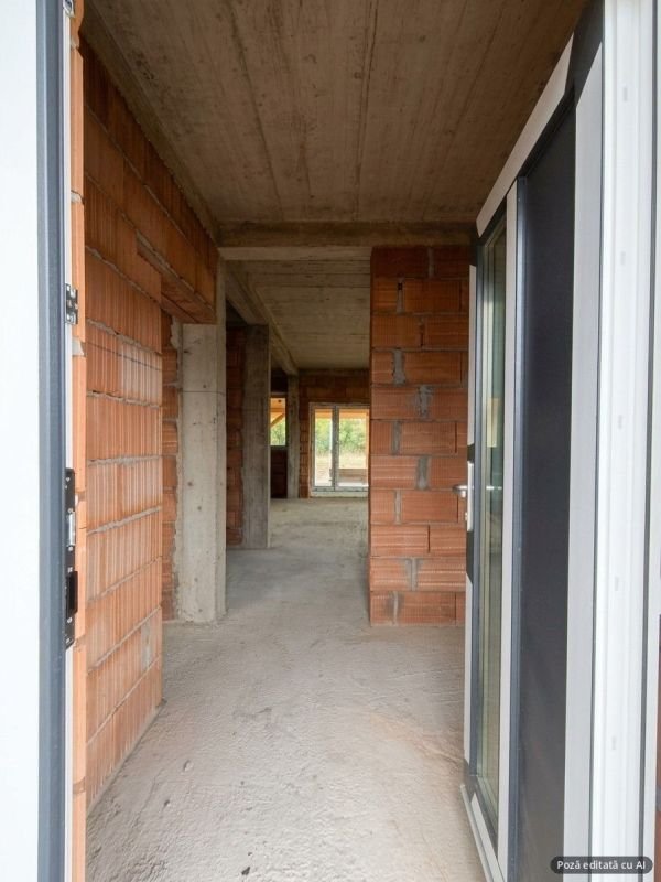60f8a6855aa54254952b92aba6345fb6 Jumătate de duplex la roșu de vânzare în Giarmata Vii, 129,52 mp utili