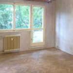 3 Camere în Astra Etaj 1 Vedere Liberă Necesită Renovare