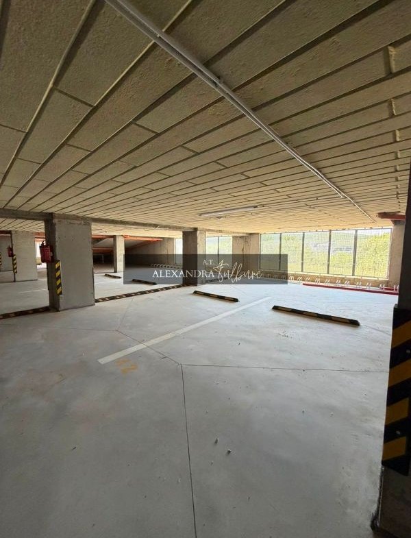 Apartament 3 camere, 2 bai, balcon, etaj intermediar, garaj, Zorilor