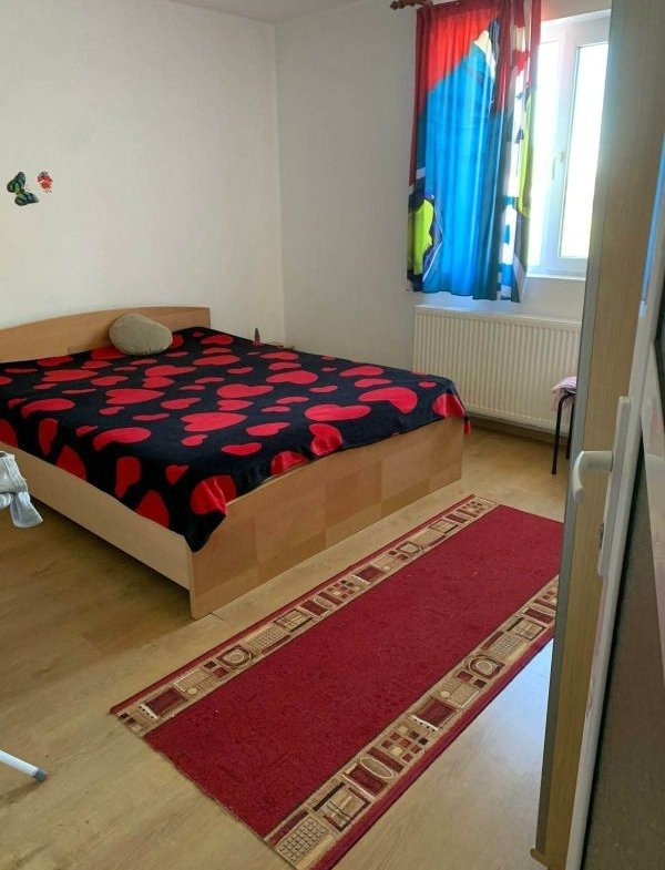 Casă 3 camere, în Tulucești