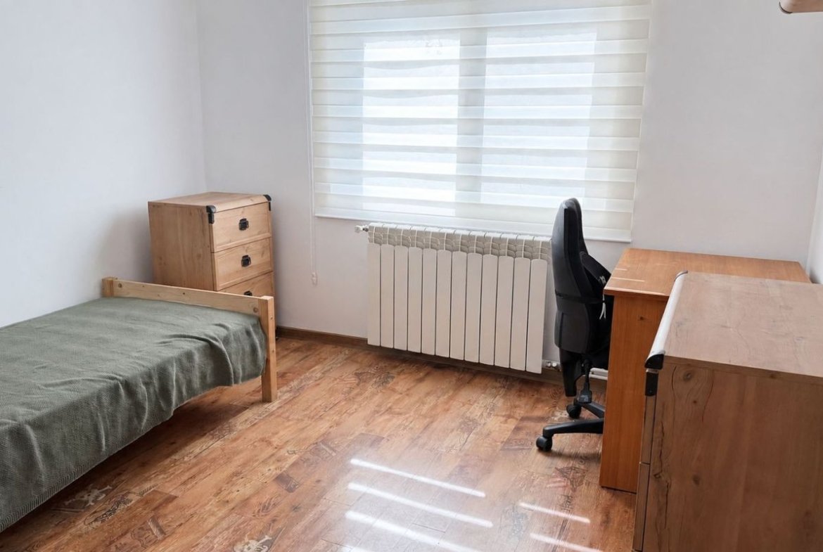 Apartament renovat cu 3 camere și 2 băi, 63 mp – zona Dâmbovița