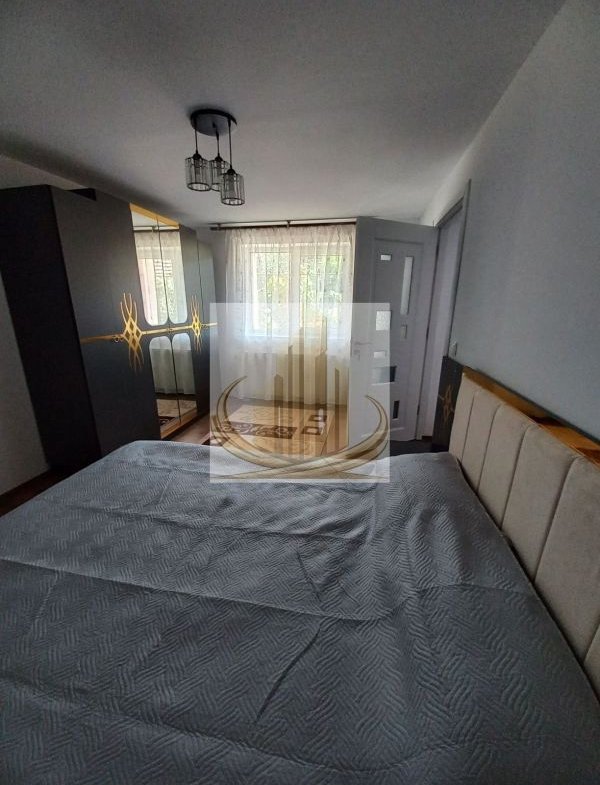 Apartament spațios la casă, curte & parcare – zona Mehala