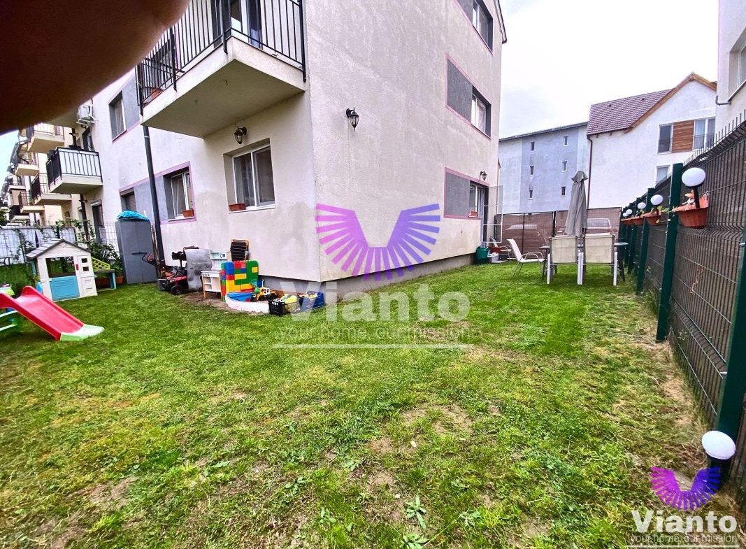 Apartament 3 camere si curte proprie | Parcare privata | Selimbar