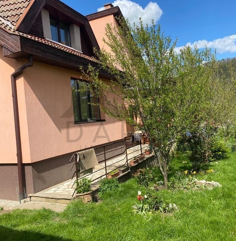 Casa in Voiniceni