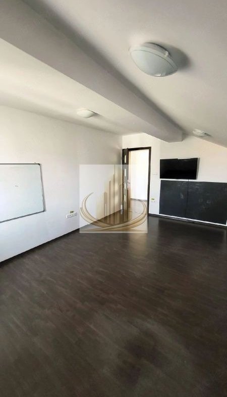 Imobil Multifuncțional de Închiriat – 230 MP | 6 Camere | Dumbrăvița